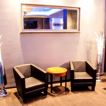 Karlstor Gaestehaus 2*