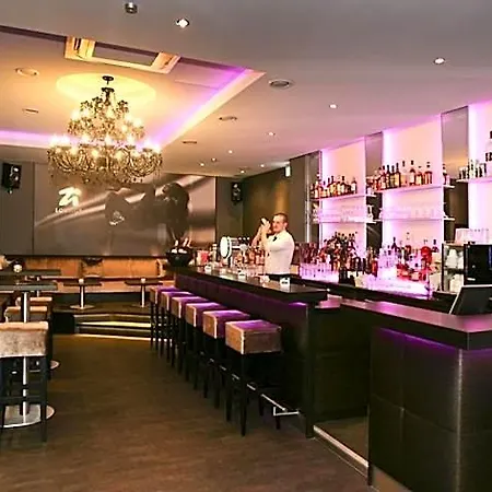 Отель Karlstor Gaestehaus 2*